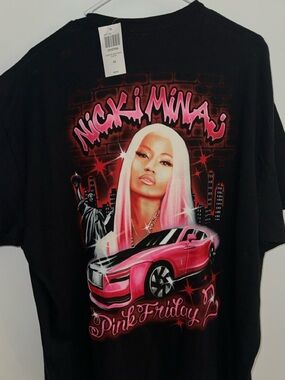 Hot Topic Nicki Minaj Pink Friday Graphic Tee - Black & Pink
